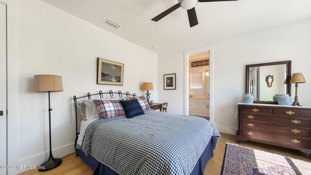 113 MILLS Lane, Jacksonville Beach, FL 32250