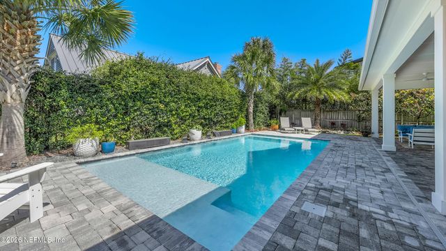 113 MILLS Lane, Jacksonville Beach, FL 32250