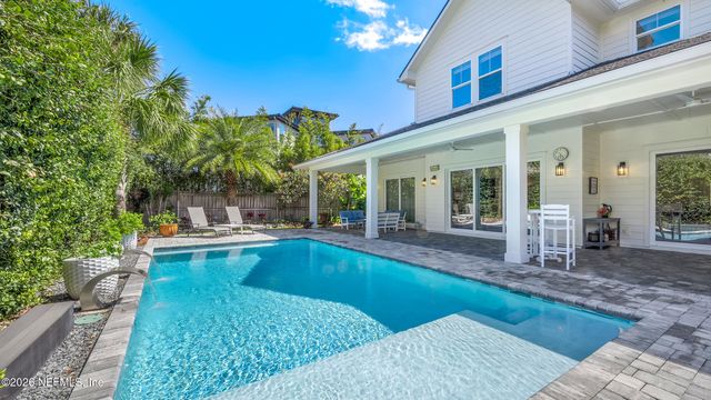 113 MILLS Lane, Jacksonville Beach, FL 32250