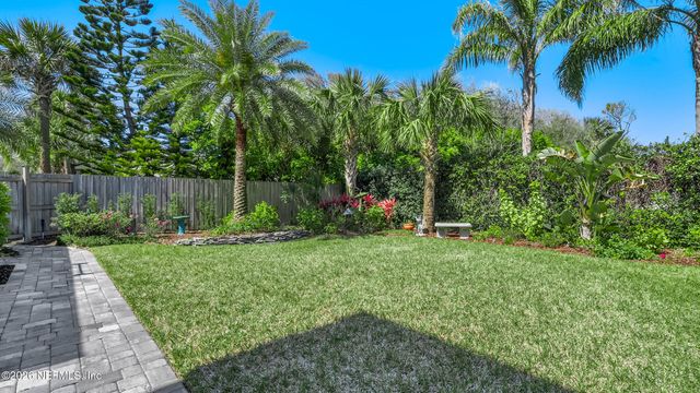 113 MILLS Lane, Jacksonville Beach, FL 32250