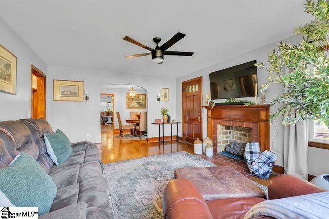 121 Anderson Avenue, Pacolet, SC 29372