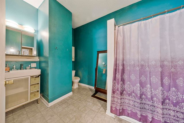 2200 W Virginia Street, Evansville, IN 47712