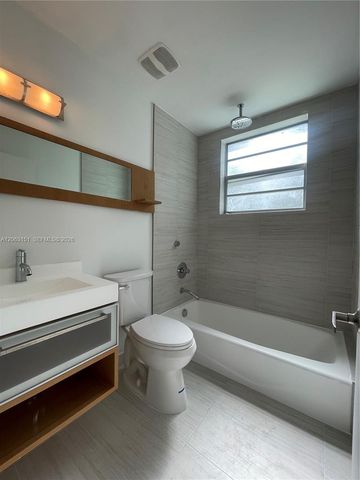 2021 Meridian Ave 12, Miami Beach, FL 33139