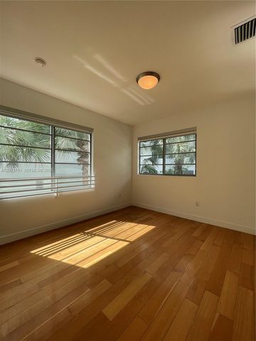 2021 Meridian Ave 12, Miami Beach, FL 33139