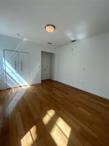 2021 Meridian Ave 12, Miami Beach, FL 33139