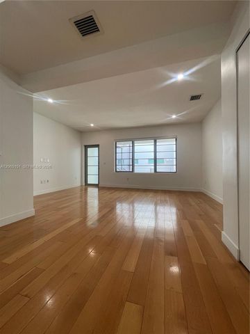 2021 Meridian Ave 12, Miami Beach, FL 33139