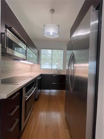 2021 Meridian Ave 12, Miami Beach, FL 33139