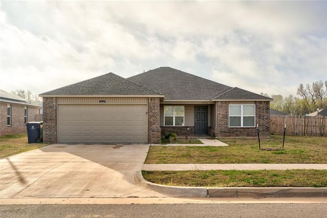 10620 SW 23rd Terrace, Yukon, OK 73099