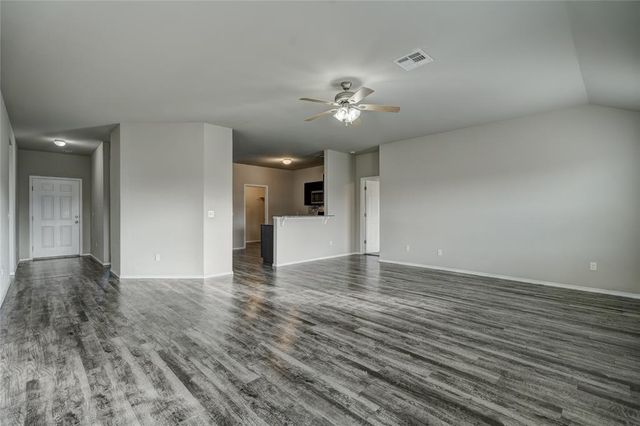 10620 SW 23rd Terrace, Yukon, OK 73099