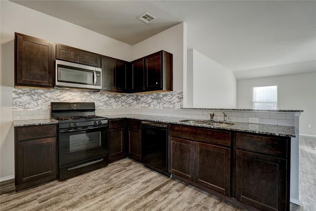 10620 SW 23rd Terrace, Yukon, OK 73099