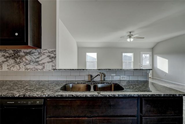10620 SW 23rd Terrace, Yukon, OK 73099