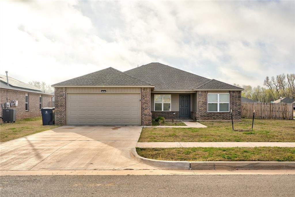 10620 SW 23rd Terrace, Yukon, OK 73099