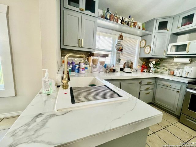 941 Ripford, San Antonio, TX 78225