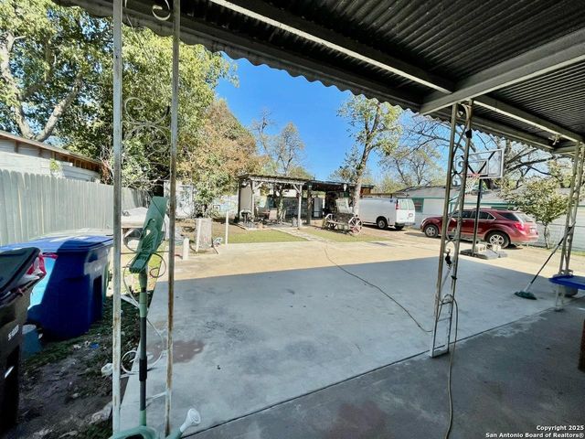 941 Ripford, San Antonio, TX 78225