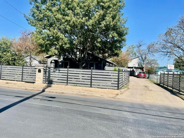 941 Ripford, San Antonio, TX 78225