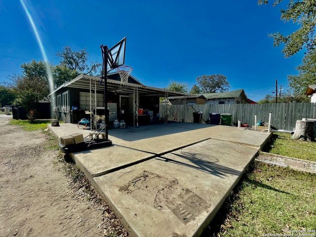 941 Ripford, San Antonio, TX 78225