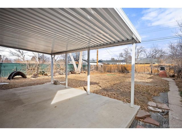 2540 Magnolia St, Denver, CO 80207