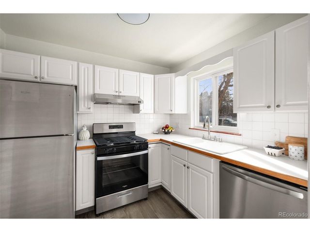 2540 Magnolia St, Denver, CO 80207