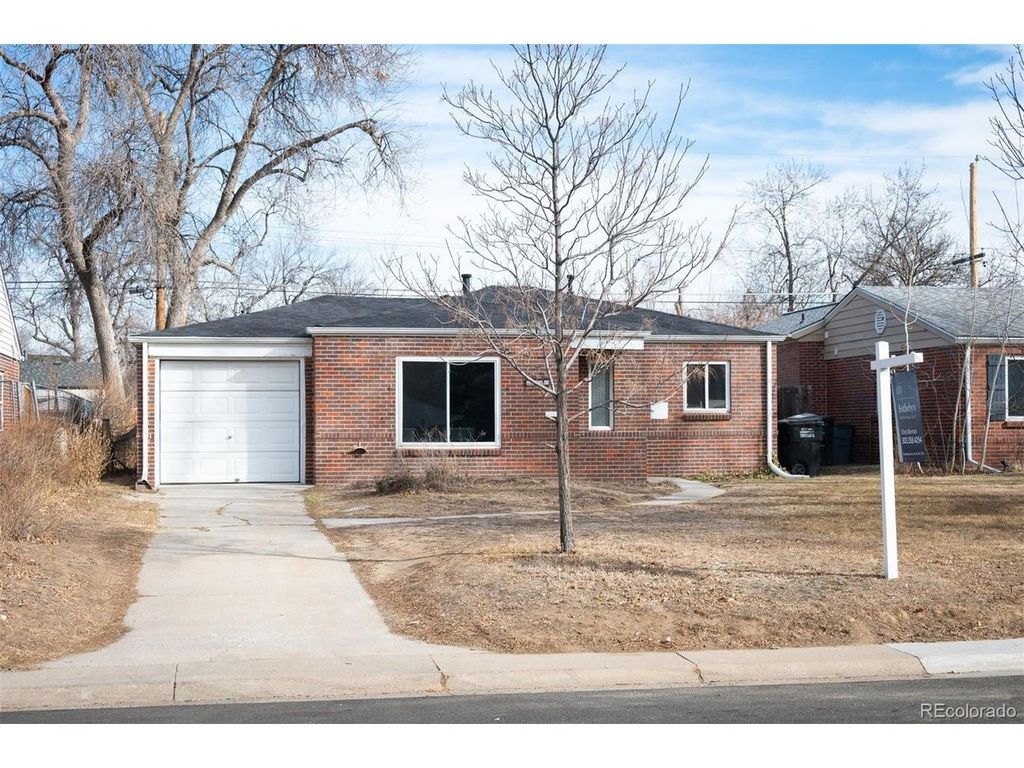 2540 Magnolia St, Denver, CO 80207