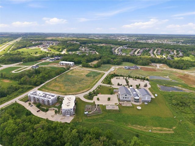 4428 Deer Creek Road 301, Iowa City, IA 52246