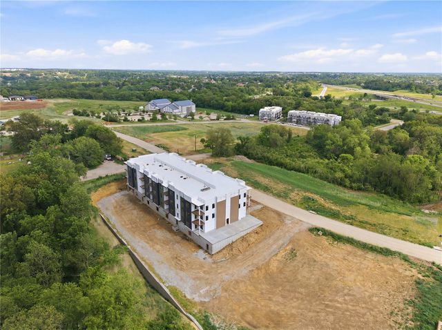 4428 Deer Creek Road 301, Iowa City, IA 52246
