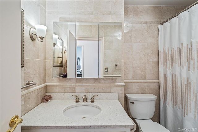 16625 Powells Cove Boulevard 3B, Beechhurst, NY 11357