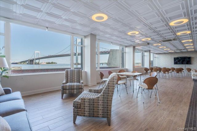 16625 Powells Cove Boulevard 3B, Beechhurst, NY 11357