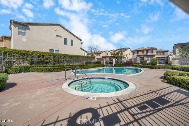 28961 Mirada Circulo, Valencia, CA 91354