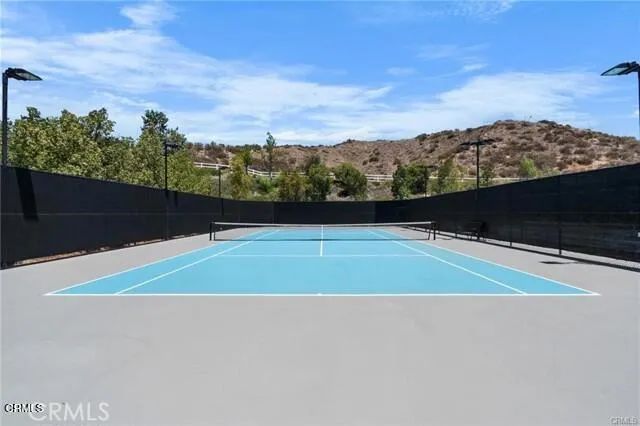 28961 Mirada Circulo, Valencia, CA 91354