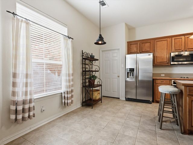 1740 Ivy Lane, Carrollton, TX 75007