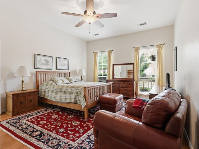 1740 Ivy Lane, Carrollton, TX 75007