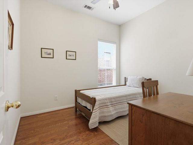1740 Ivy Lane, Carrollton, TX 75007