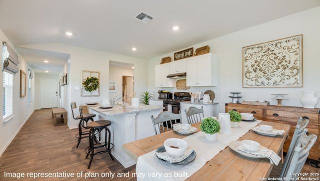 719 Garnier Pass, San Antonio, TX 78221
