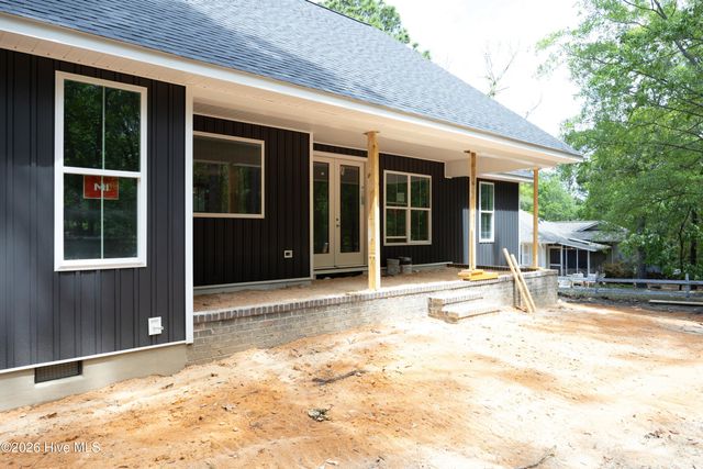 129 Sunset Way, West End, NC 27376