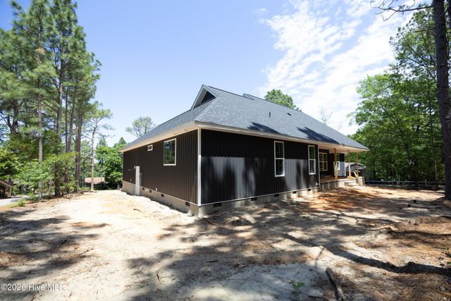 129 Sunset Way, West End, NC 27376