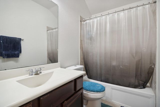 1827 Acorn Glen Trail, Fresno, TX 77545