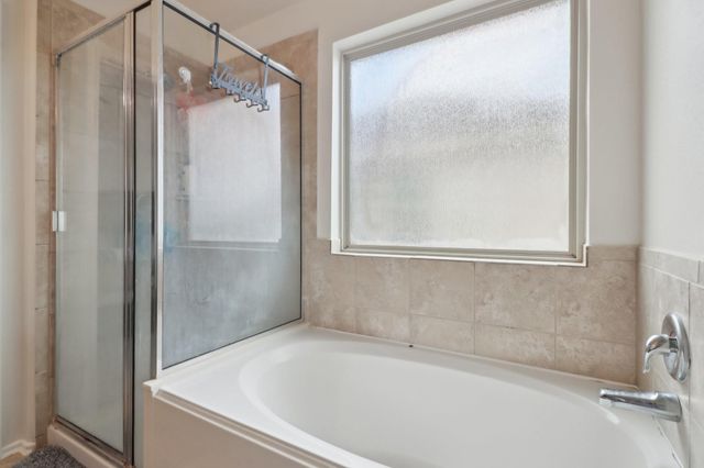 1827 Acorn Glen Trail, Fresno, TX 77545
