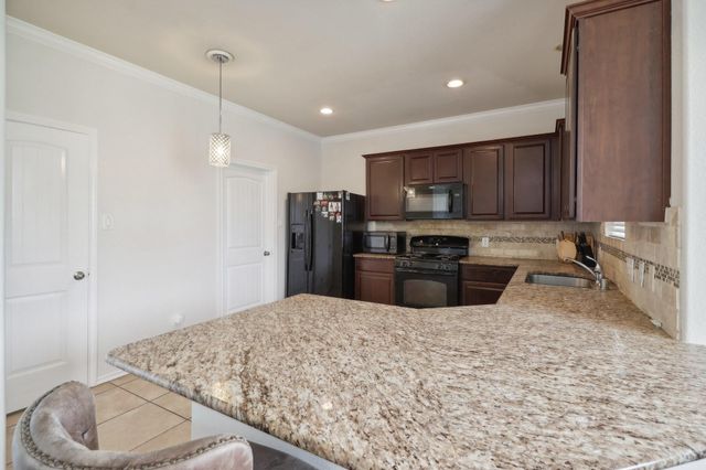 1827 Acorn Glen Trail, Fresno, TX 77545