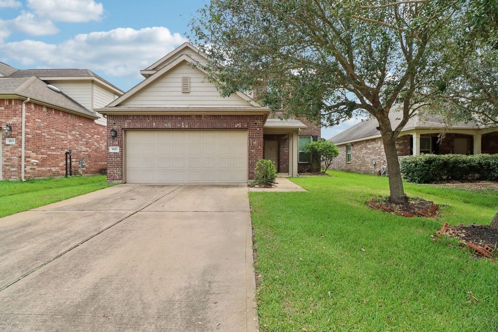 1827 Acorn Glen Trail, Fresno, TX 77545