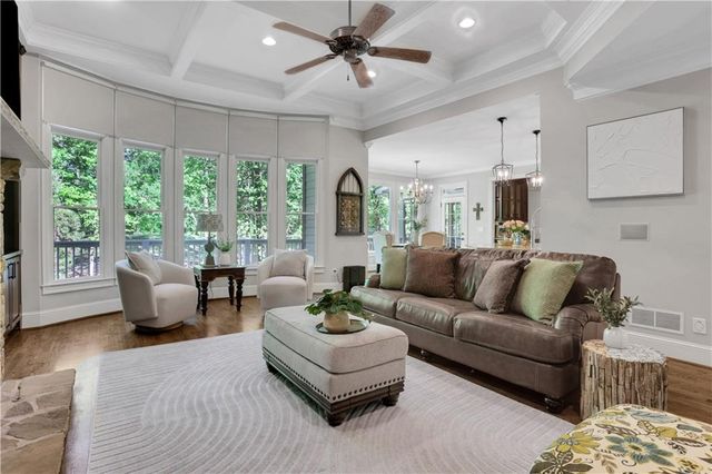 1005 Autumn Close, Milton, GA 30004