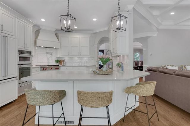 1005 Autumn Close, Milton, GA 30004