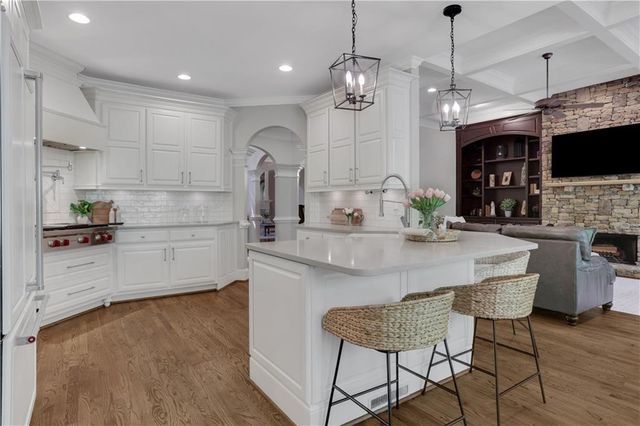 1005 Autumn Close, Milton, GA 30004