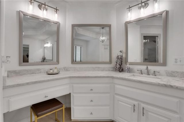1005 Autumn Close, Milton, GA 30004