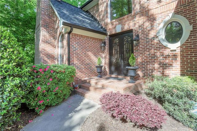 1005 Autumn Close, Milton, GA 30004