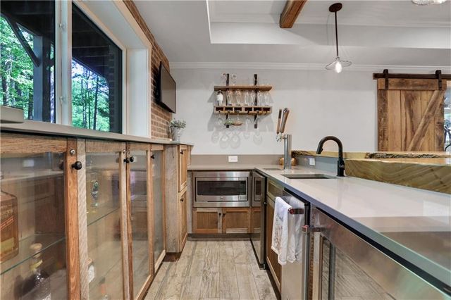 1005 Autumn Close, Milton, GA 30004