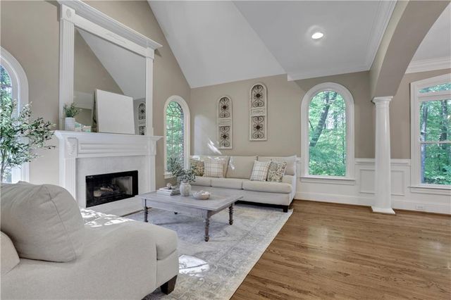 1005 Autumn Close, Milton, GA 30004