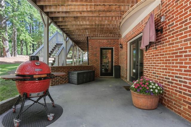 1005 Autumn Close, Milton, GA 30004