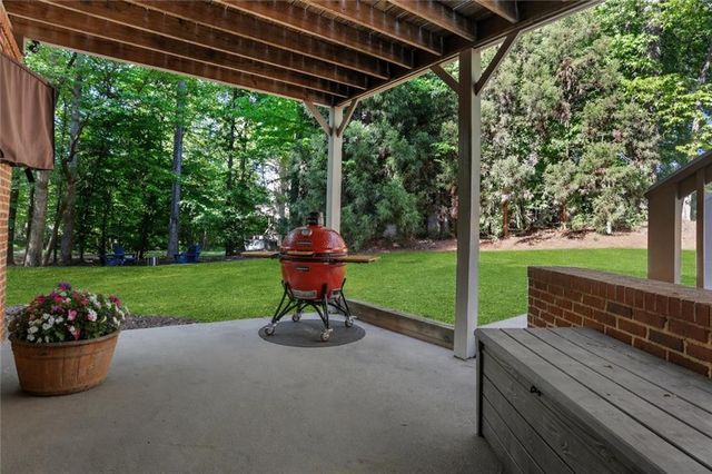 1005 Autumn Close, Milton, GA 30004