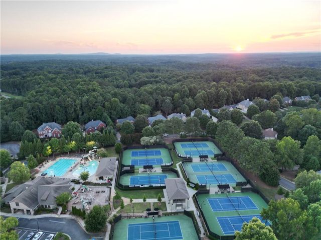 1005 Autumn Close, Milton, GA 30004