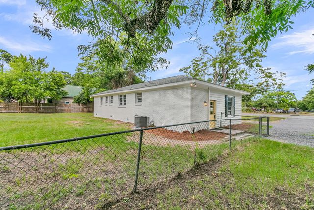 1602 Rifle Range Road, Mount Pleasant, SC 29464